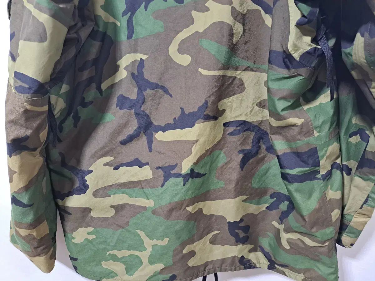 ECWCS オリジナル ウッドランド カモ ミリタリー ゴアテックス パーカ