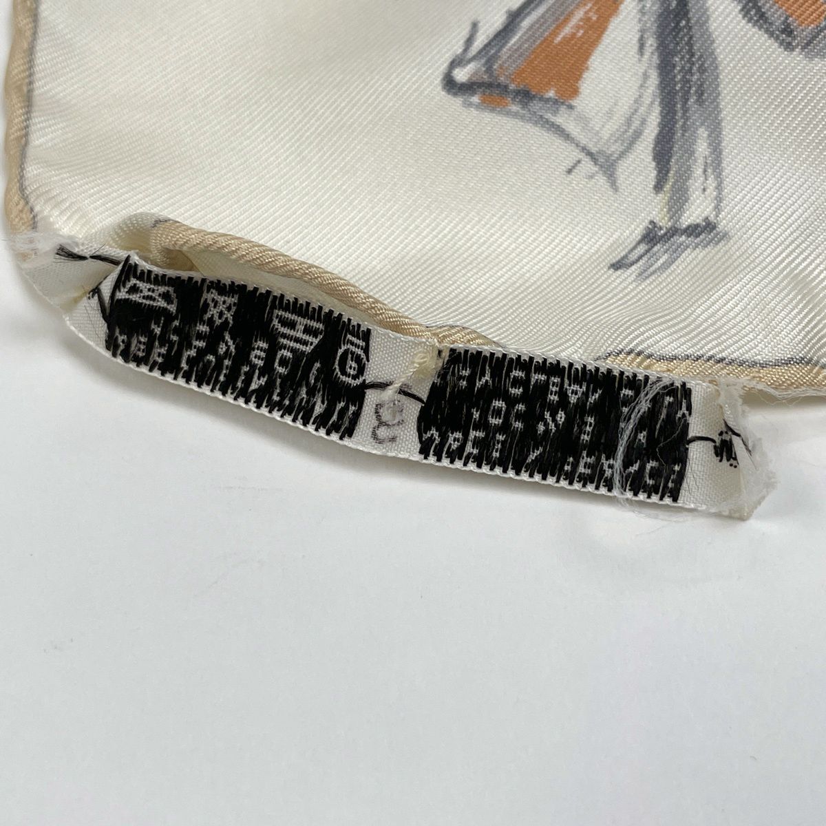 ホワイト マルチ