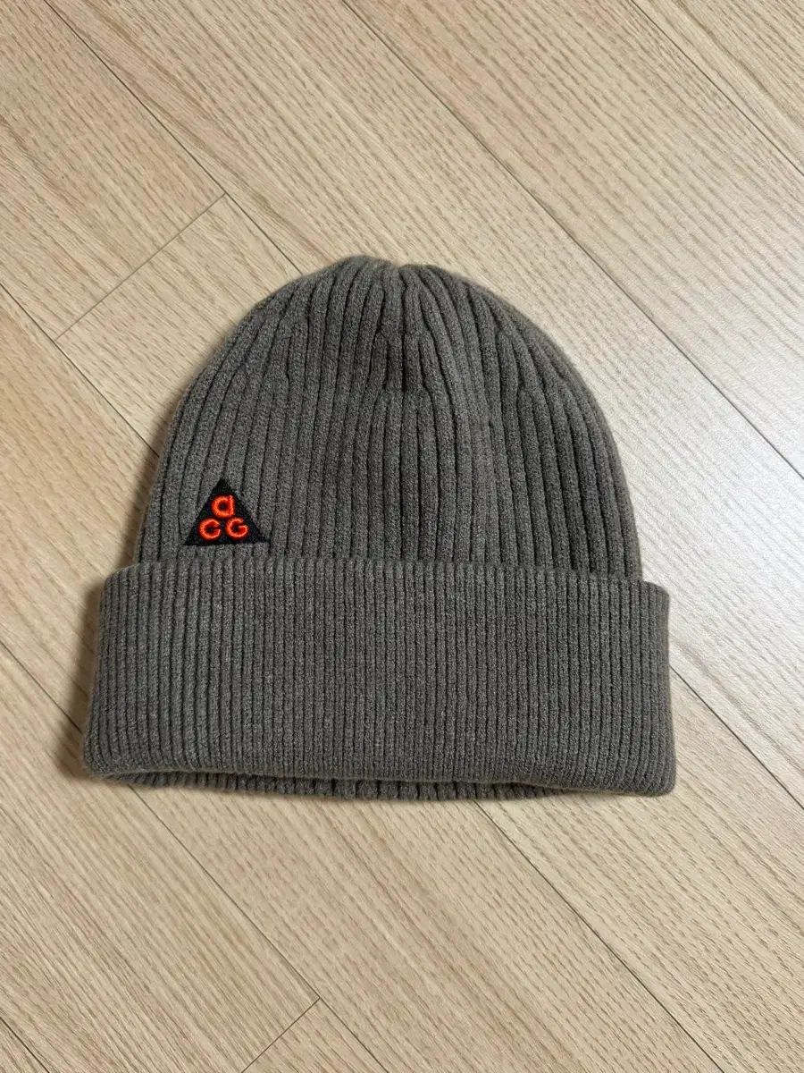 ナイキ ACG カフド ビーニー オリーブ グレー DM 4706-040