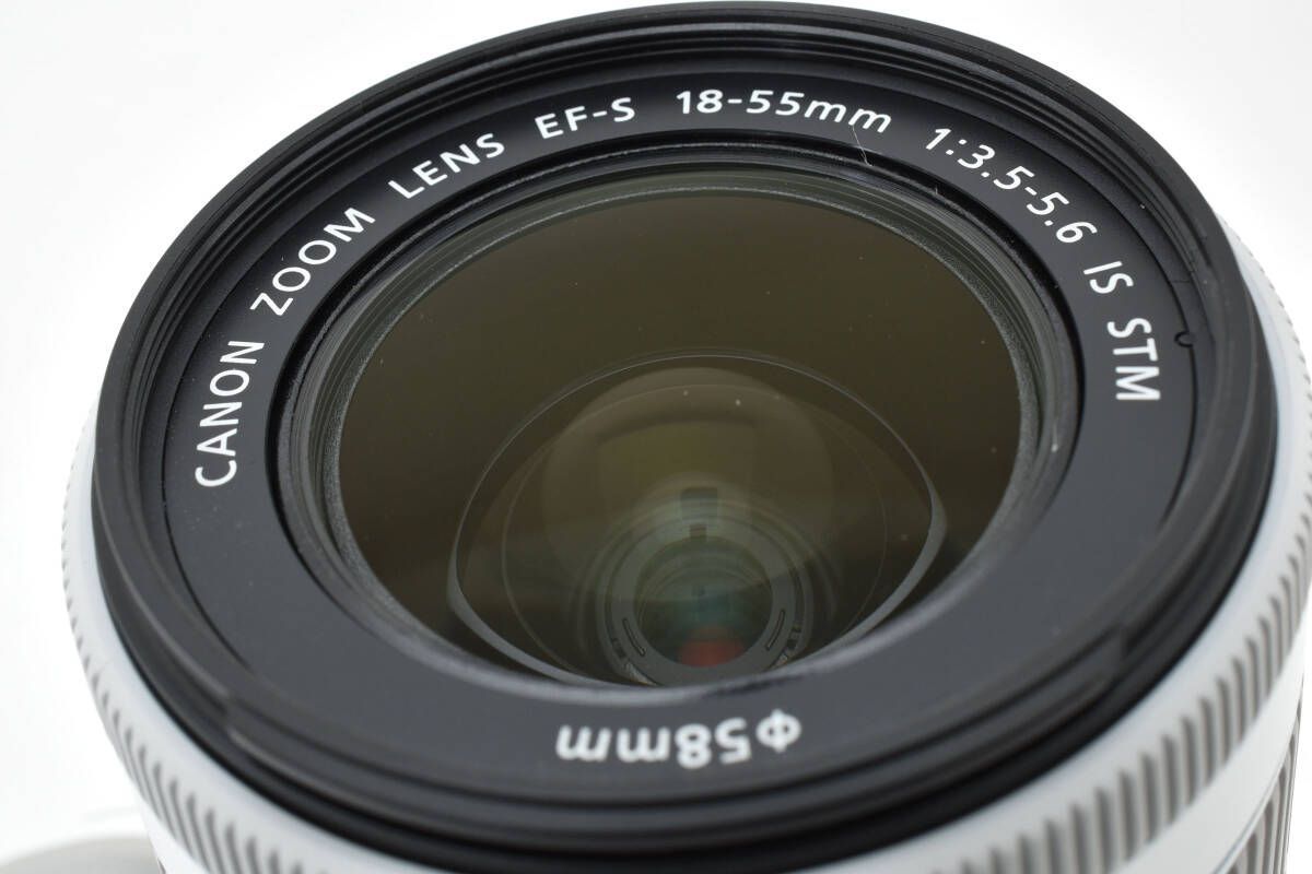 ☆極上品☆キヤノン Canon EOS Kiss X9 ボディ ホワイト / EF-S 18