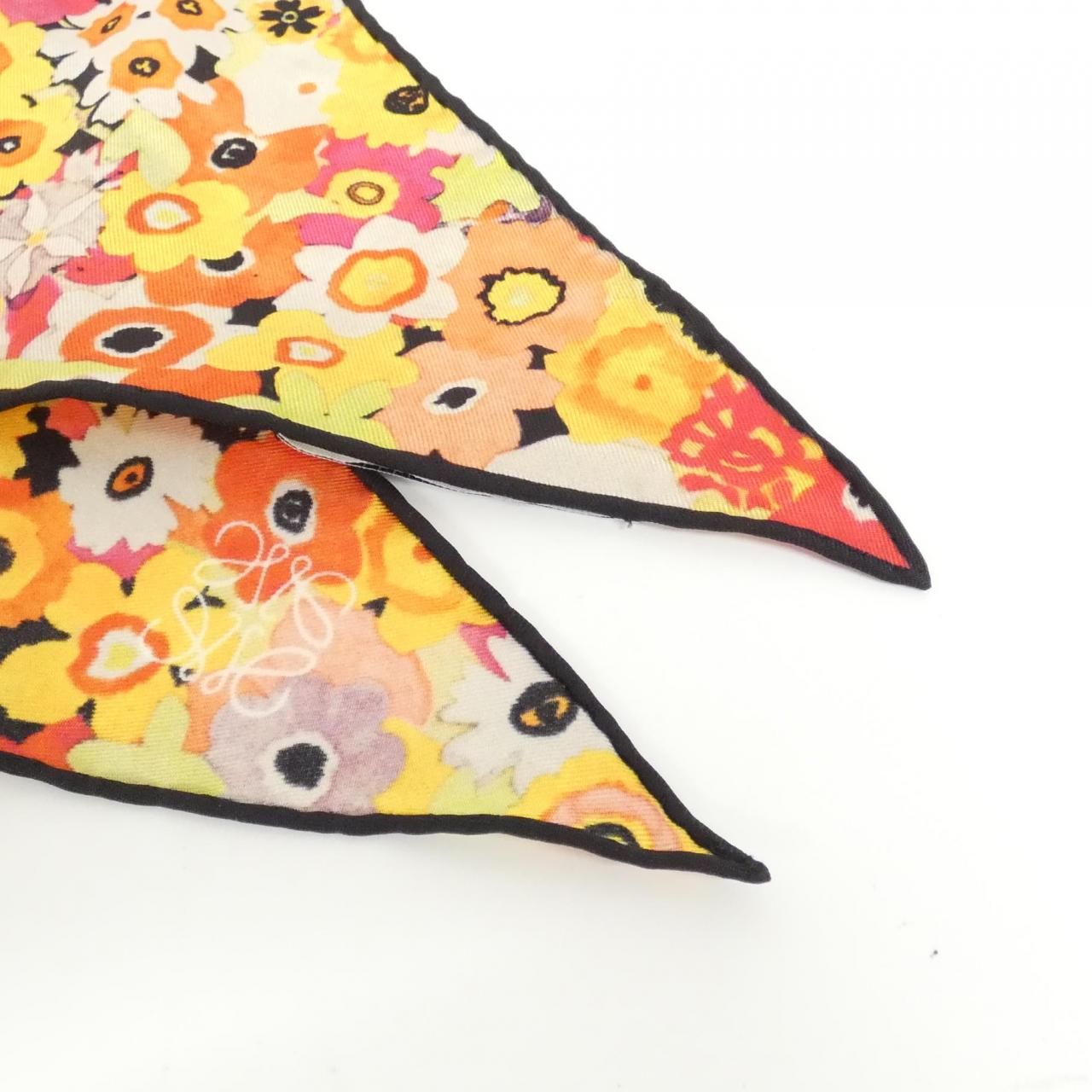 ロエベ F 811487 17 スカーフ