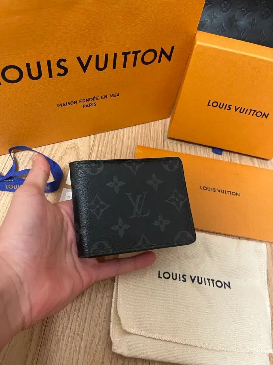 A レシート含むフルセット Louis Vuitton ルイヴィトン エクリプス 二つ折り財布