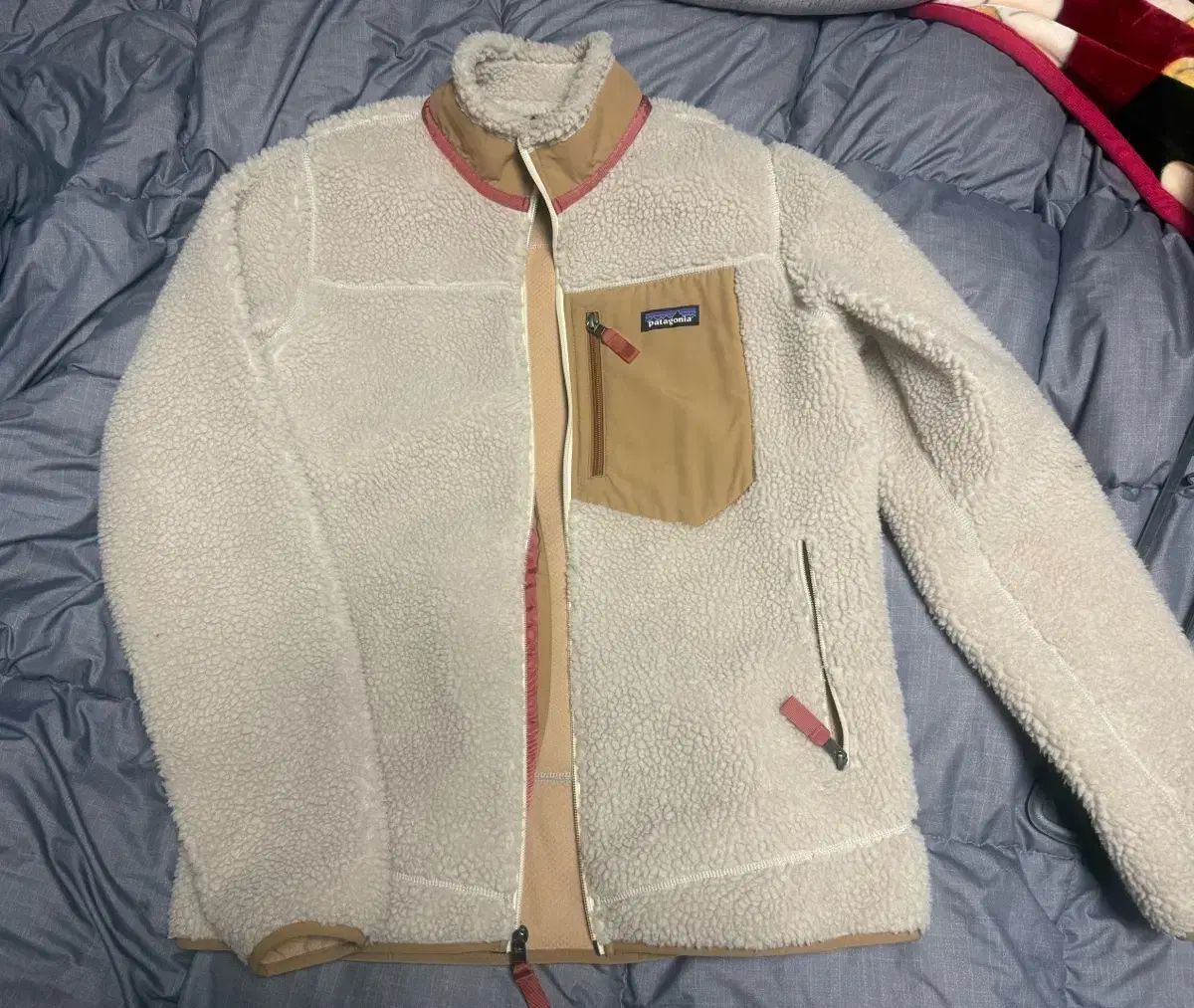 パタゴニア レトロ ファイル アイボリー