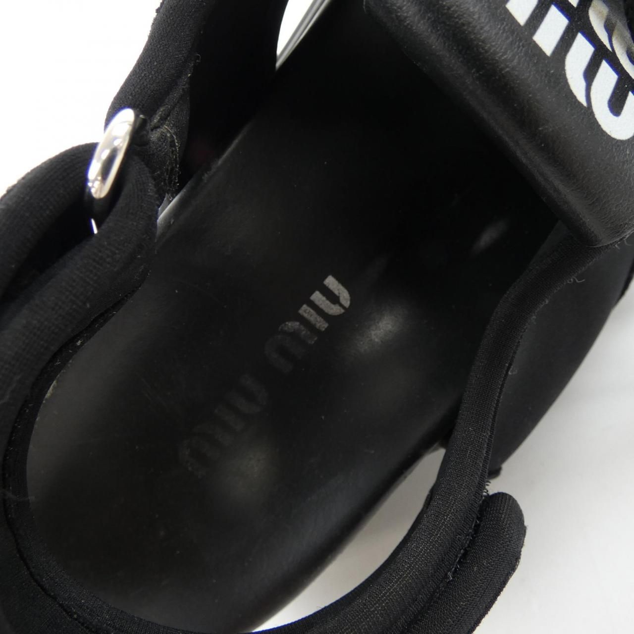 ミュウミュウ MIU MIU チャンキーネオプレン MIU MIU ロゴ 5X418E 