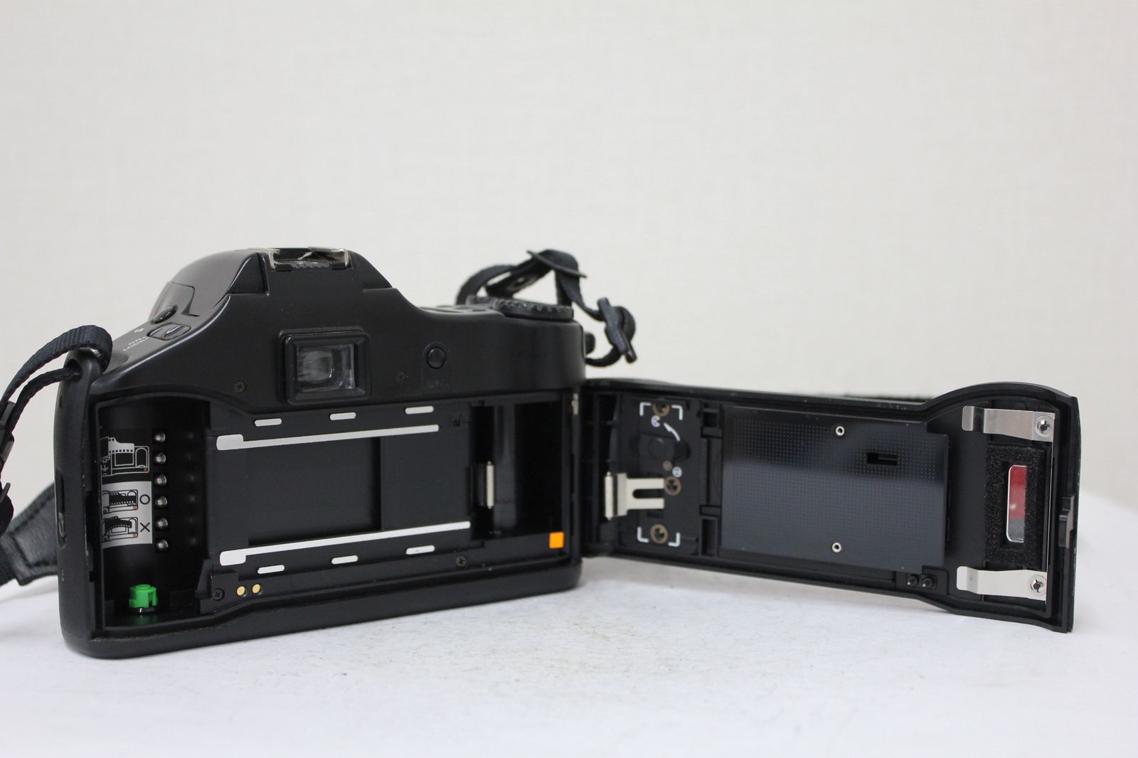  京セラ KYOCERA 300 AF 50 mm F 1 8 ボディレンズセット e 4486 一眼レフカメラ(フィルム) フィルムカメラ