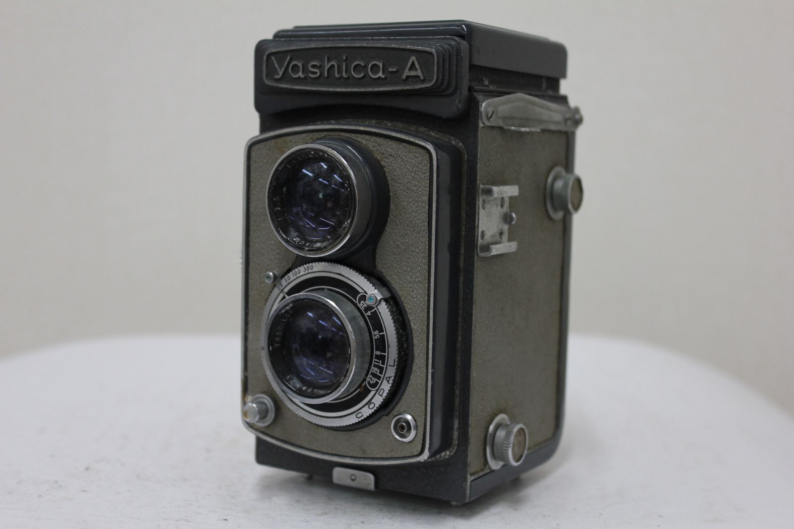 品 ヤシカ Yashica-A Yashikor 80 mm F 3.5 二眼カメラ e 4488