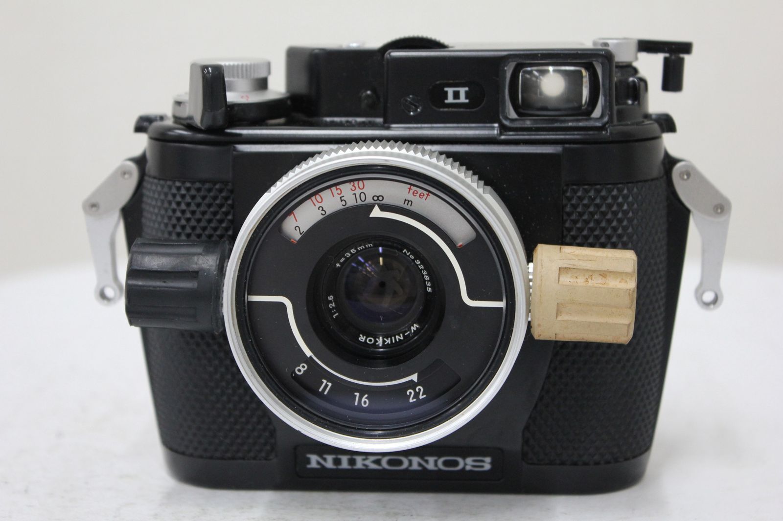 ニコン Nikon NIKONOS II W NIKKOR 35 mm F 2 5 水中カメラ e 4501