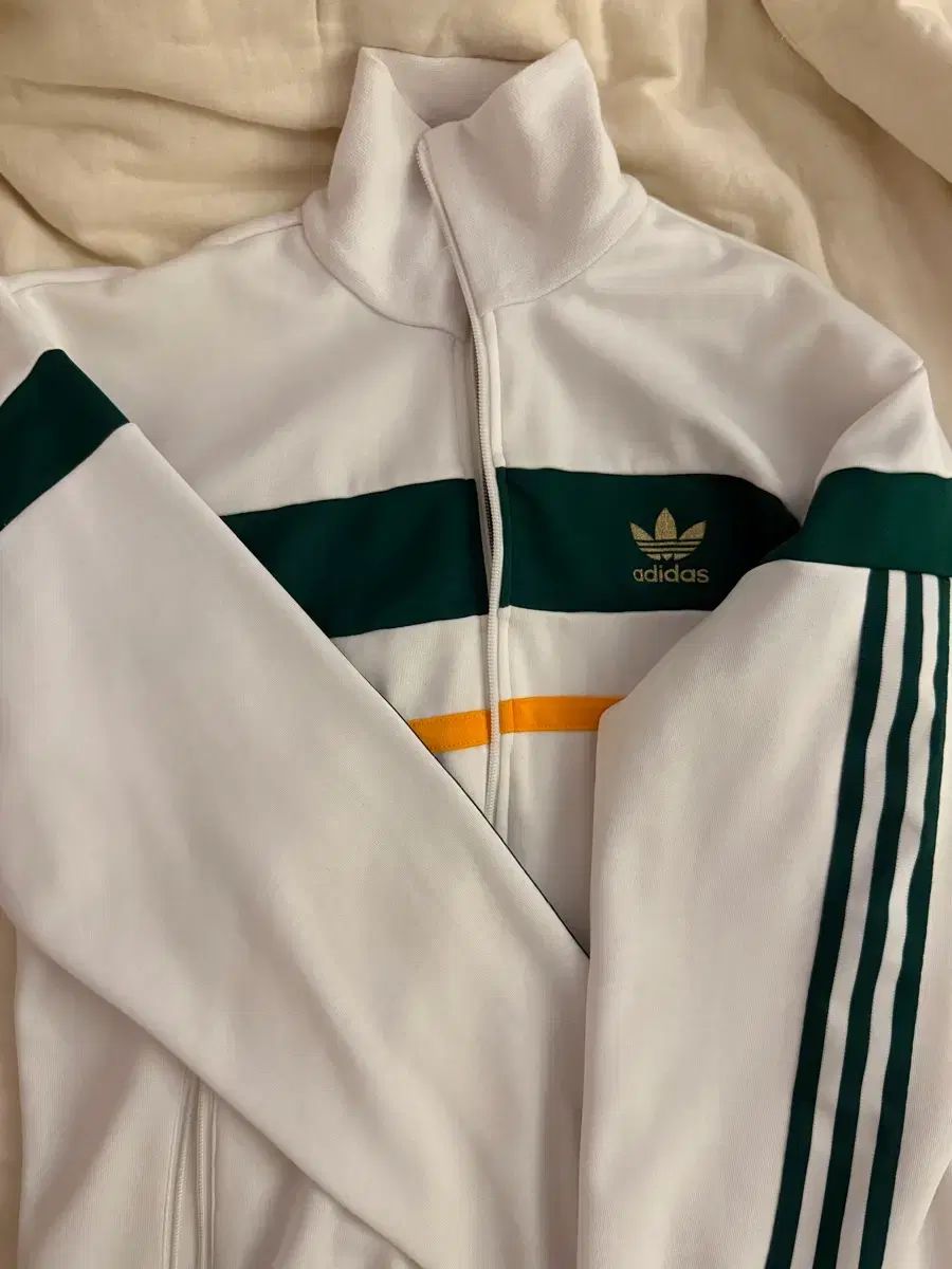 アディダス オーストラリア 豪州 ジャージ トラックジャージ