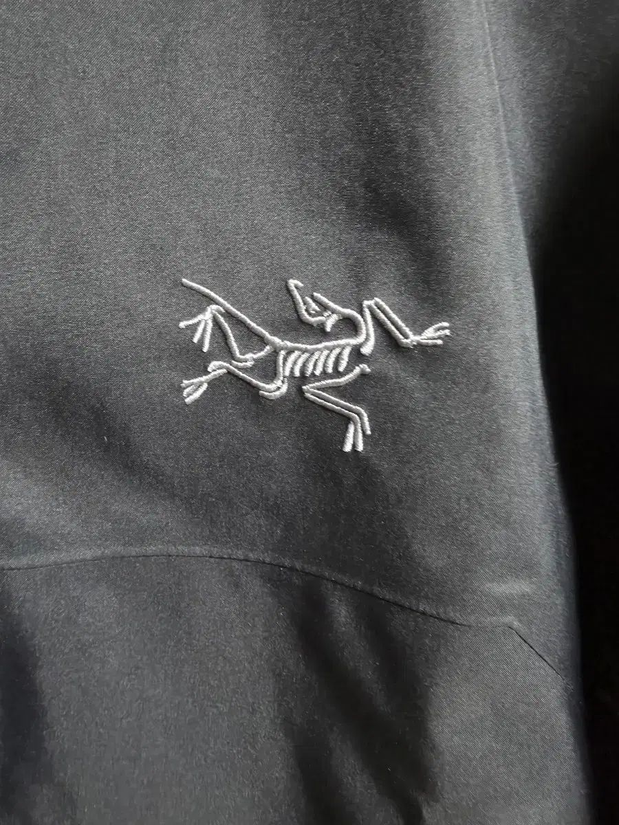 25 ss ARC TERYX アークテリクス ベータ ジャケット ブラック M サイズ ほぼ