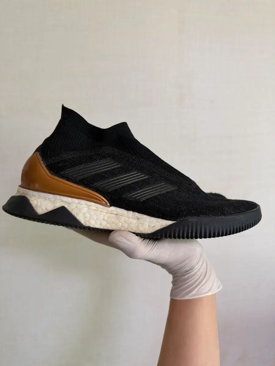 アディダス プレデター タンゴ 18+ TR 超レア物 出品 - メルカリ