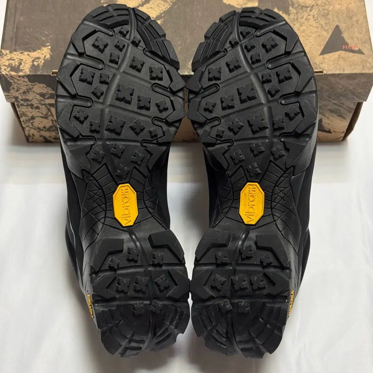 カタリーナ ブラック