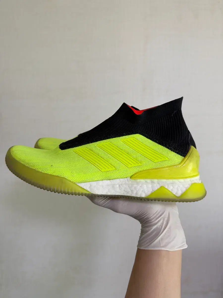 アディダス プレデター タンゴ 18 超 物