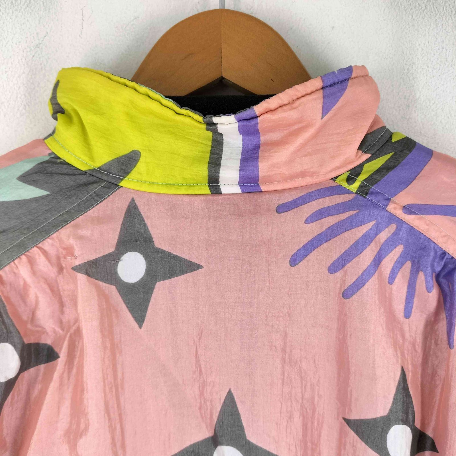 adidas(アディダス) 80S 国旗タグ マルチカラーウィンドブレーカー メンズ 表記無 【中古】【ブランド古着バズストア】 アディダス adidas 80S 国旗タグ マルチカラーウィンドブレーカー