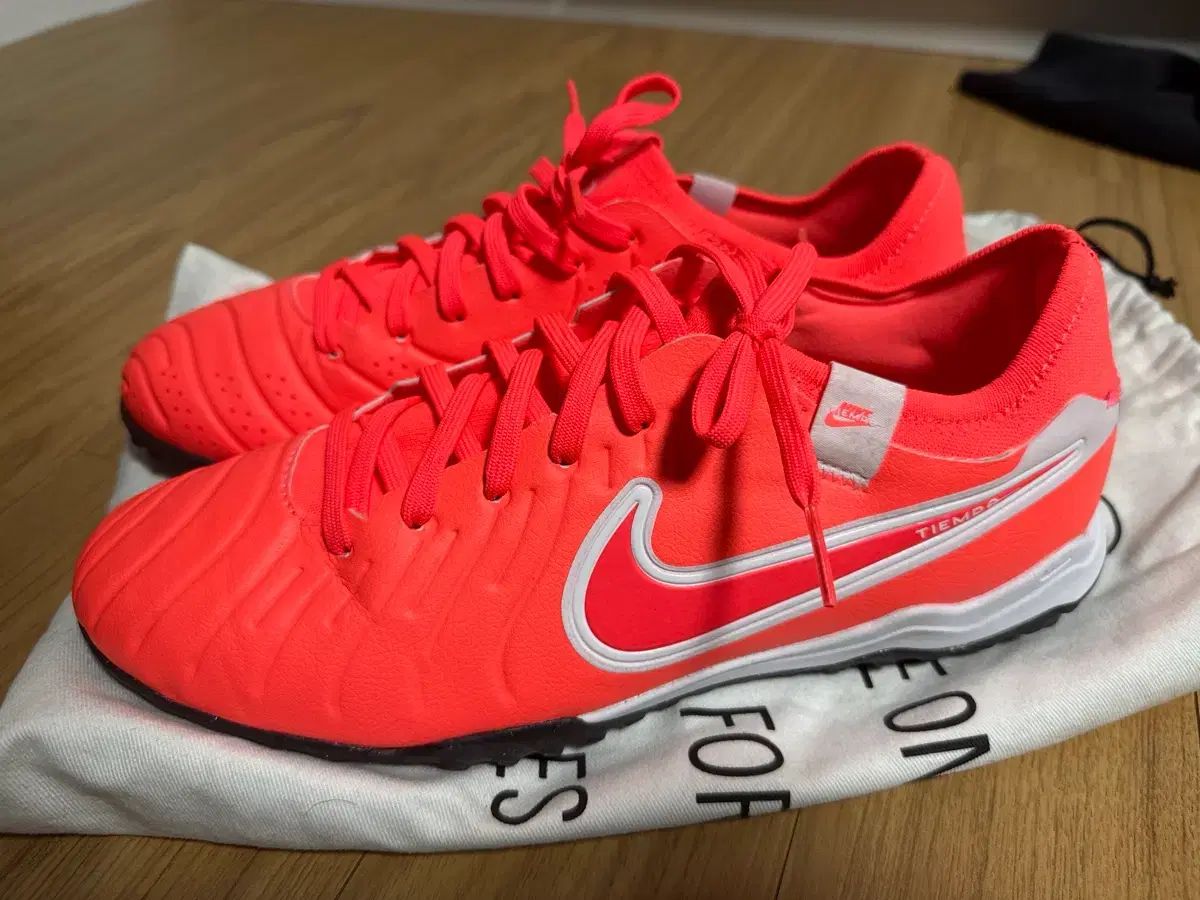 ナイキ ティエンポ プロ 10 tf 275