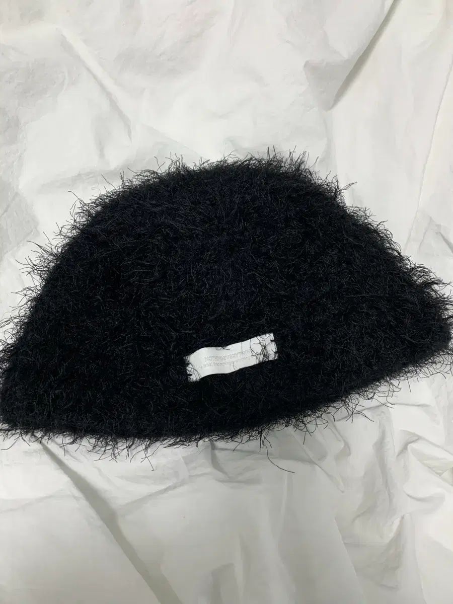 낫띵에브리띵 ヘアリー ビーニー ブラック