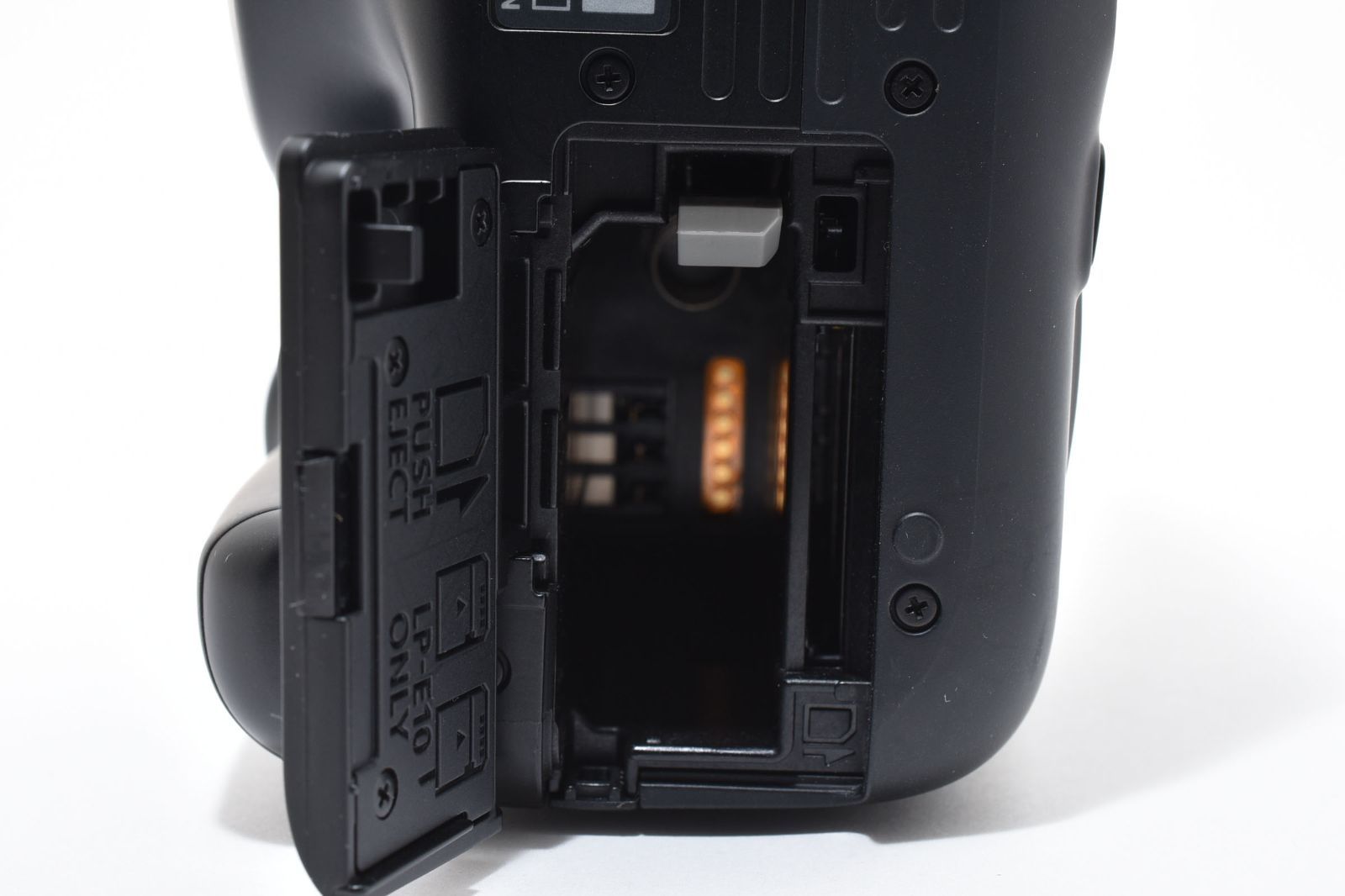 ☆ジャンク☆ Canon キャノン EOS Kiss X50 ボディ 一眼レフカメラ