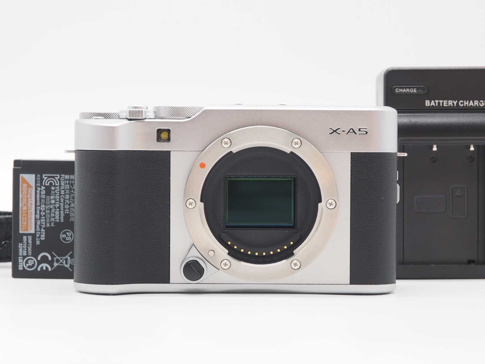 富士フィルム Fujifilm Fuji X-A 5 24.2 MP Digital Camera Body Silver Z 5667 A