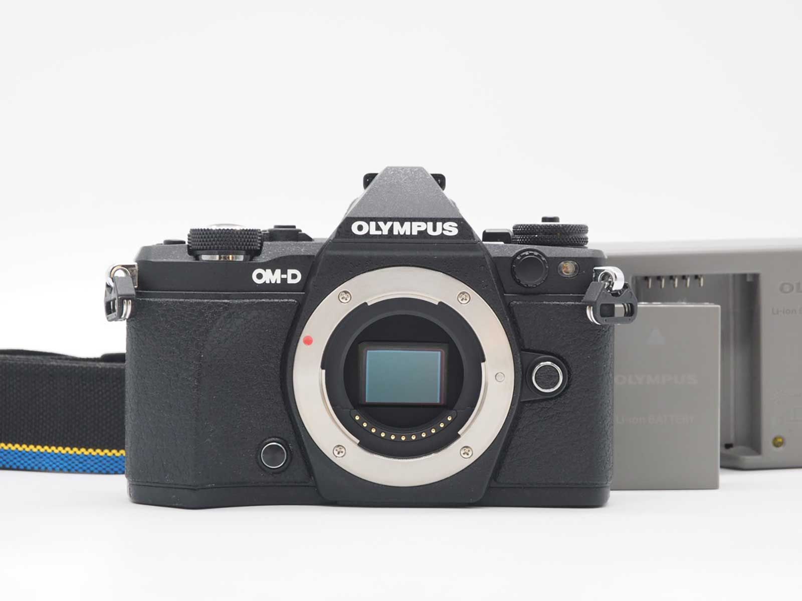 オリンパス Olympus OM-D E-M5 II 16.1MP Digital Camera Black 900