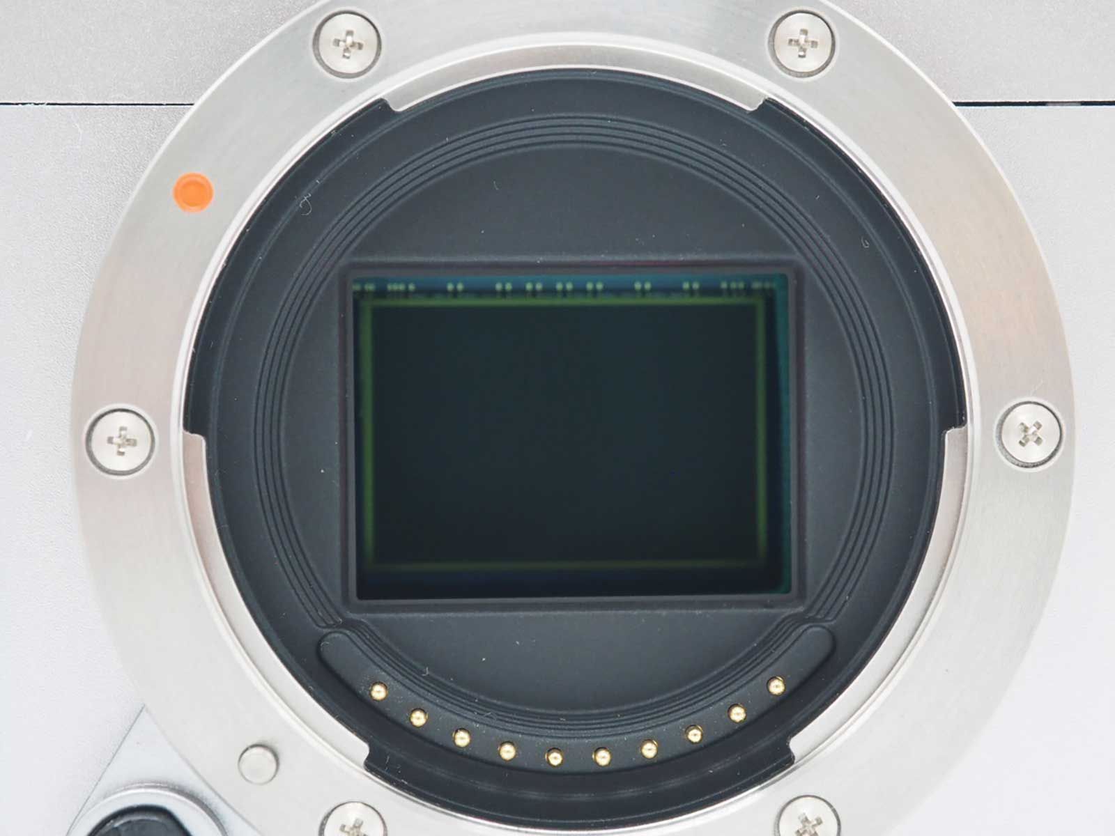  富士フィルム Fujifilm Fuji X A 5 24 2 MP Digital Camera Body Silver Z 5683 ミラーレス一眼 デジタルカメラ