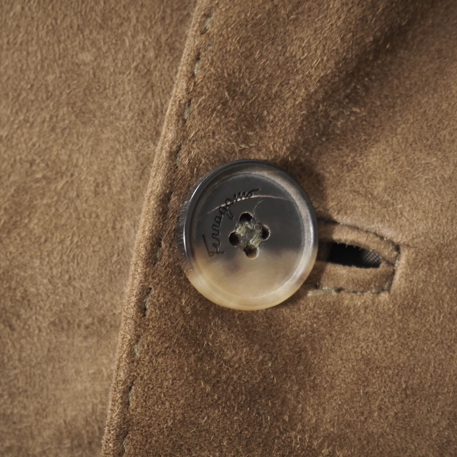 サルヴァトーレフェラガモ Salvatore Ferragamo イタリア製 スエード