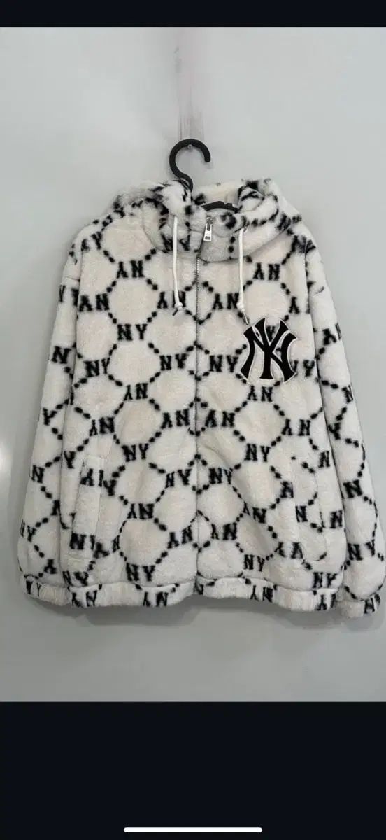 MLB ダイア モノグラム オールオーバー フード エコファー アウター