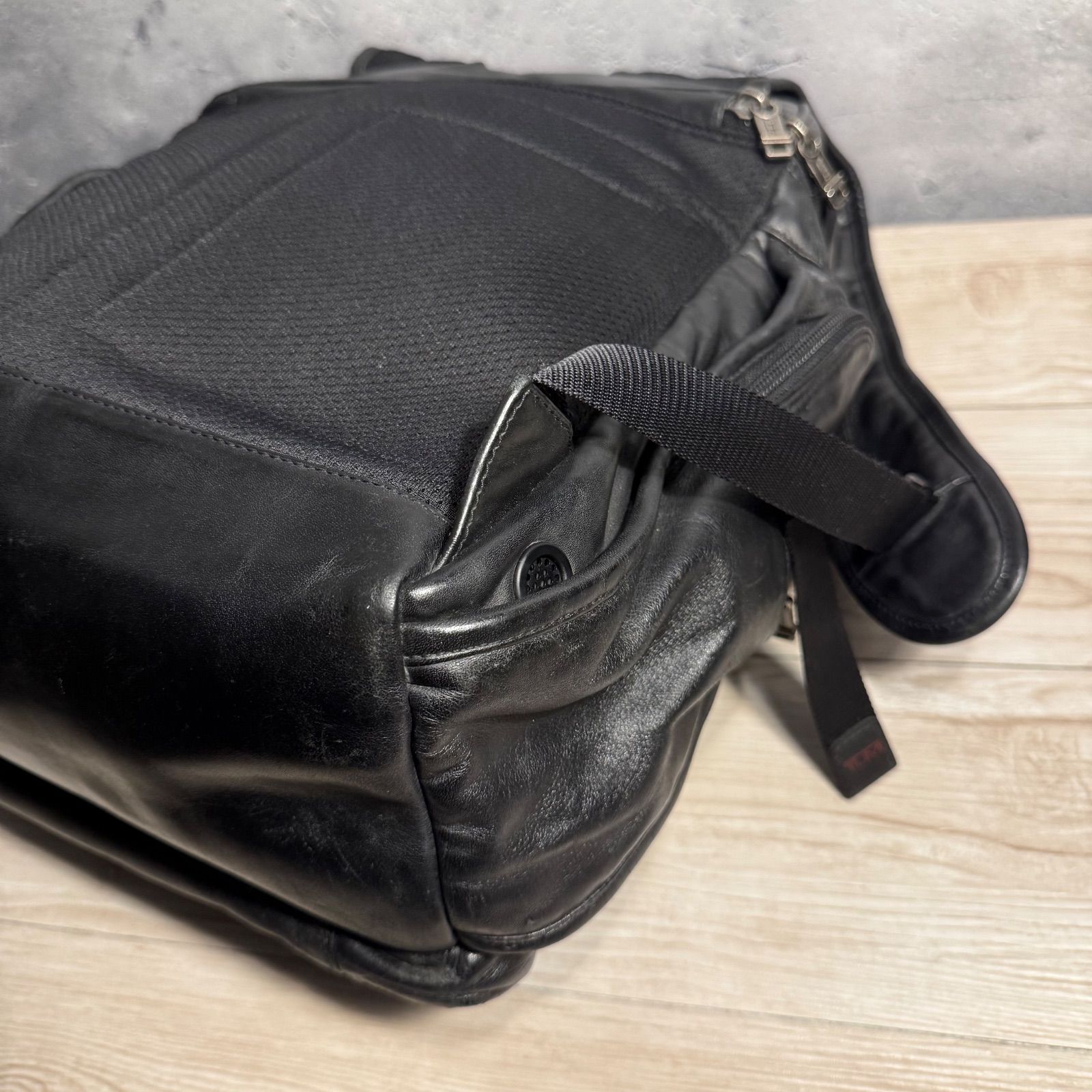 メンズ 希少 TUMI 96178D4 G4.4 廃盤 本革 ビジネスクラスバックパック