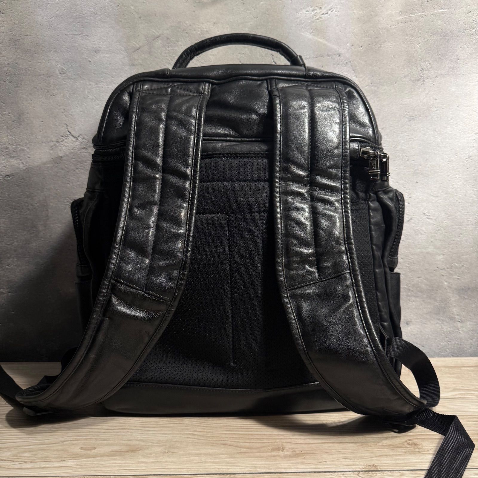 メンズ 希少 TUMI 96178D4 G4.4 廃盤 本革 ビジネスクラスバックパック