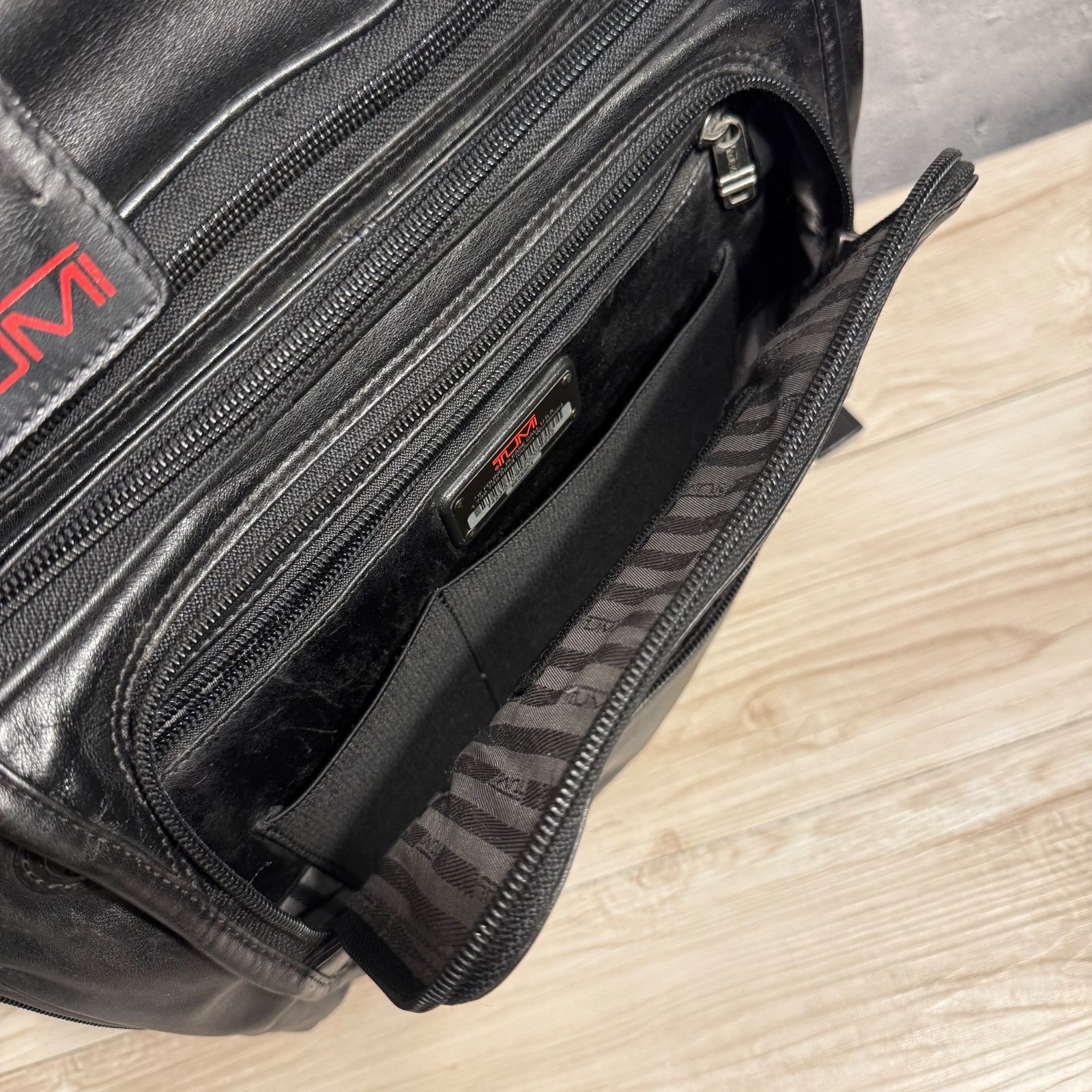 メンズ 希少 TUMI 96178D4 G4.4 廃盤 本革 ビジネスクラスバックパック