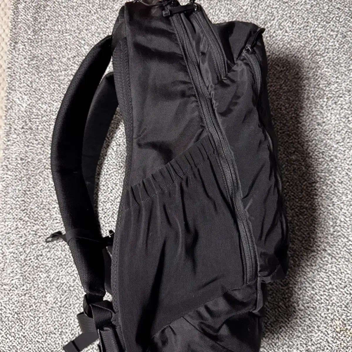 アークテリクス マンティス 32 ブラック - メルカリ