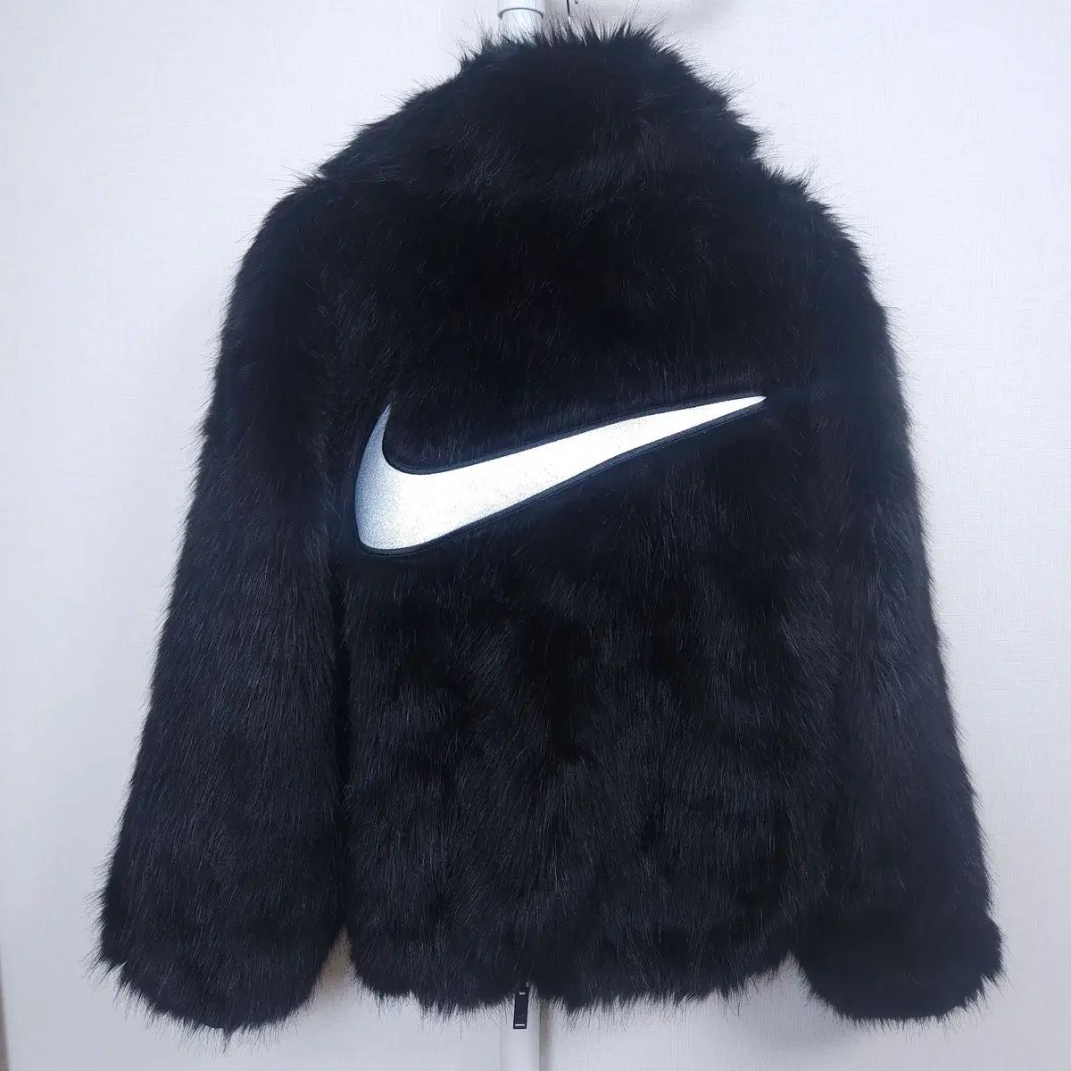 ナイキ アンブッシュ リー バブル ファージャケット S