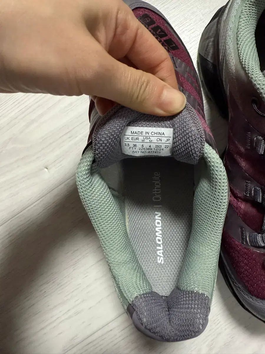 トレイル ランニングシューズ