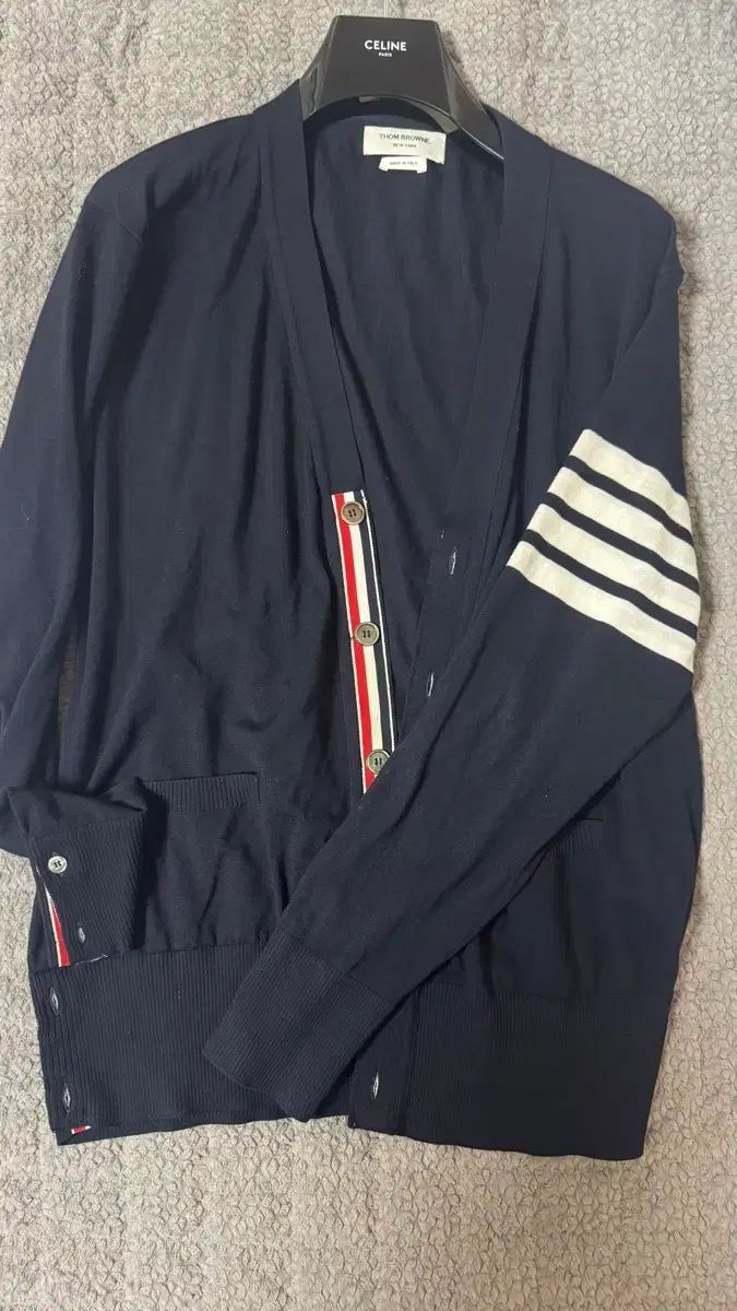 トム ブラウン ウール カーディガン 斜めボーダー 袖ストライプ サイズ 5