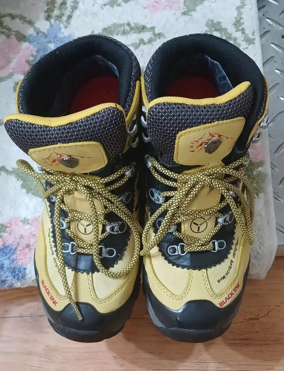 BLACK YAK ブラックヤク登山靴