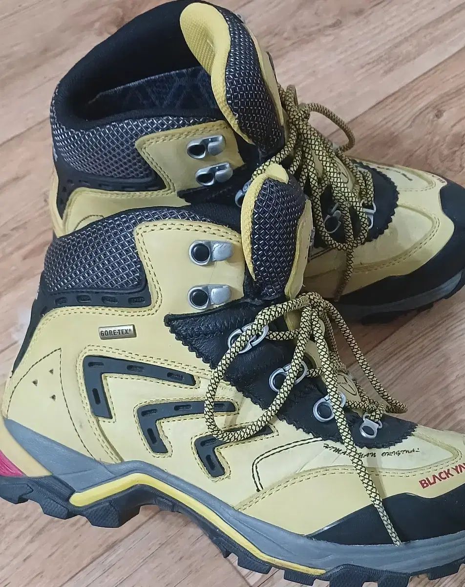 BLACK YAK ブラックヤク登山靴