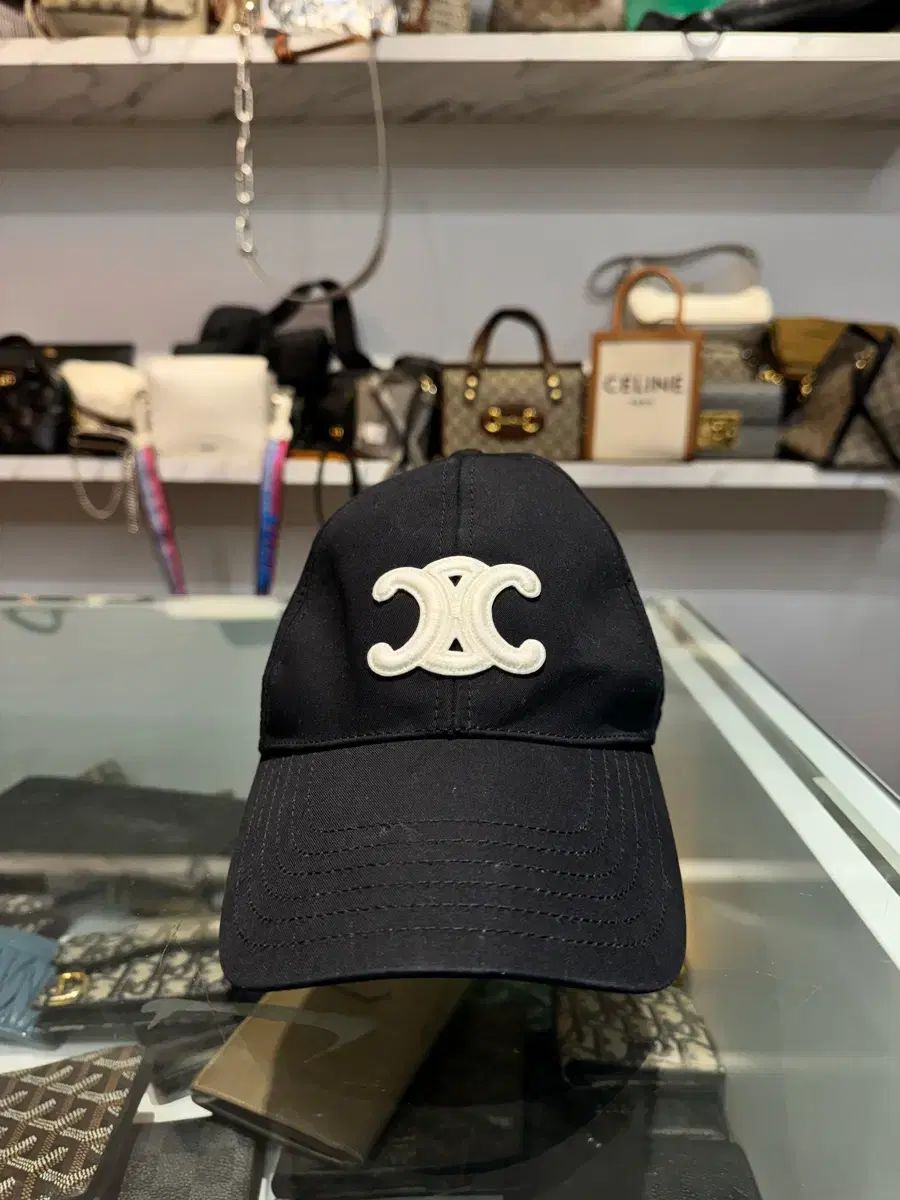 L セリーヌ トリオンフ コットン ドリル ベースボール キャップ ブラック