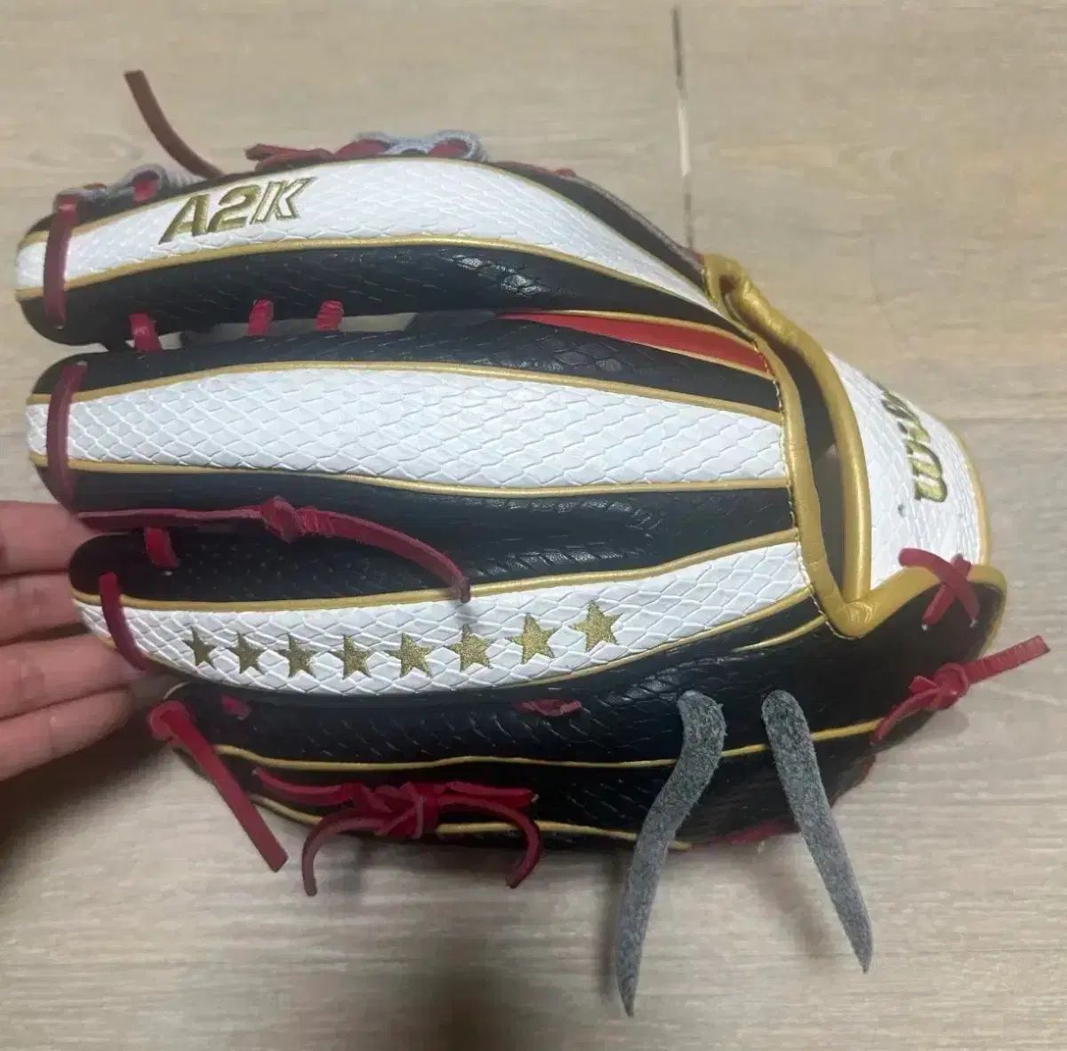 ウィルソン A 2 K hof 24 チェ ジョン刺繍グローブ