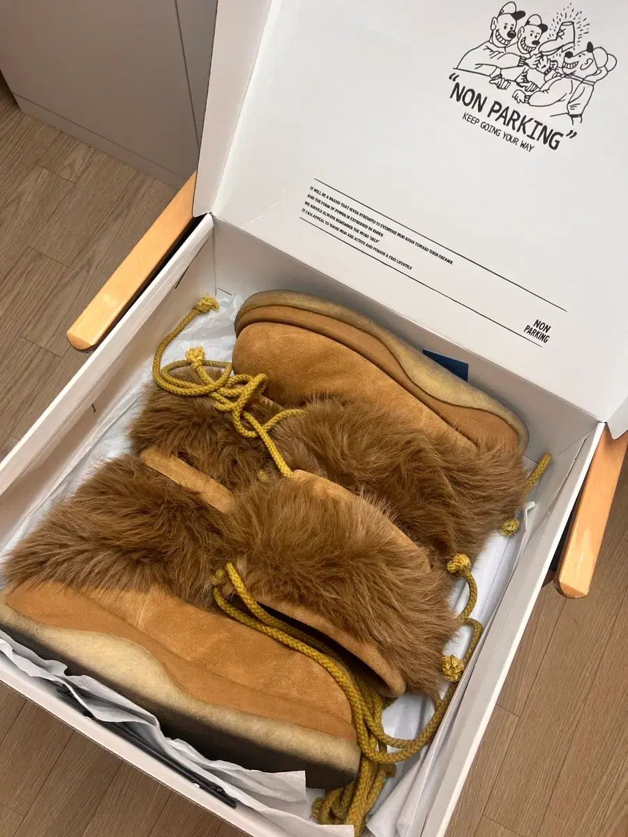 ノンパーキング キンチ N MONGO ファー ブーツ300