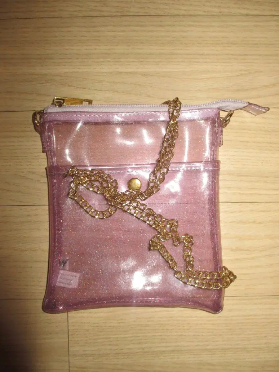 W C パール バイオレット クリア PVC チェーン クロスバック