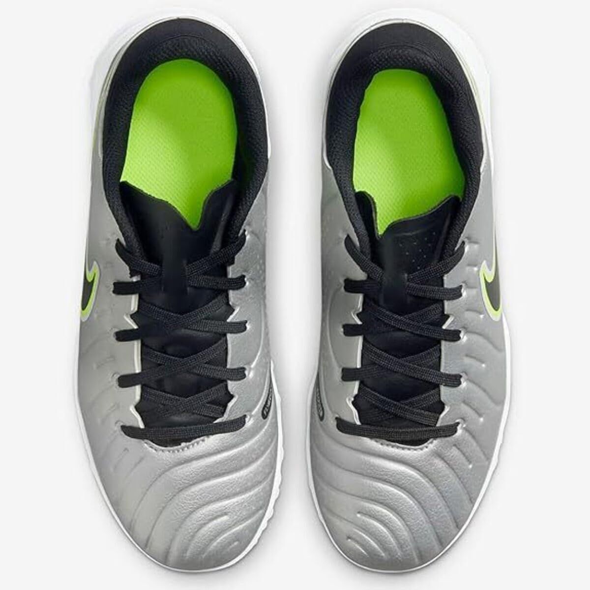 メタリックシルバー