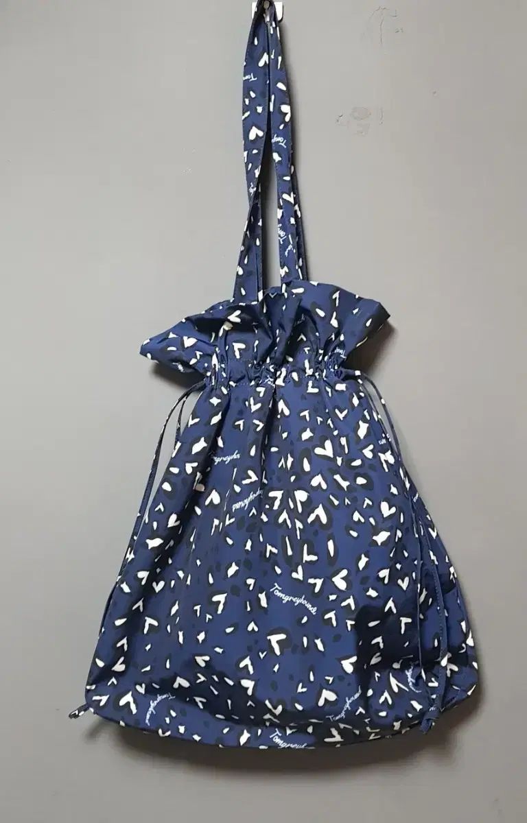 The HANDSOME トムハウンドトゥース ネイビードローストリングバッグ