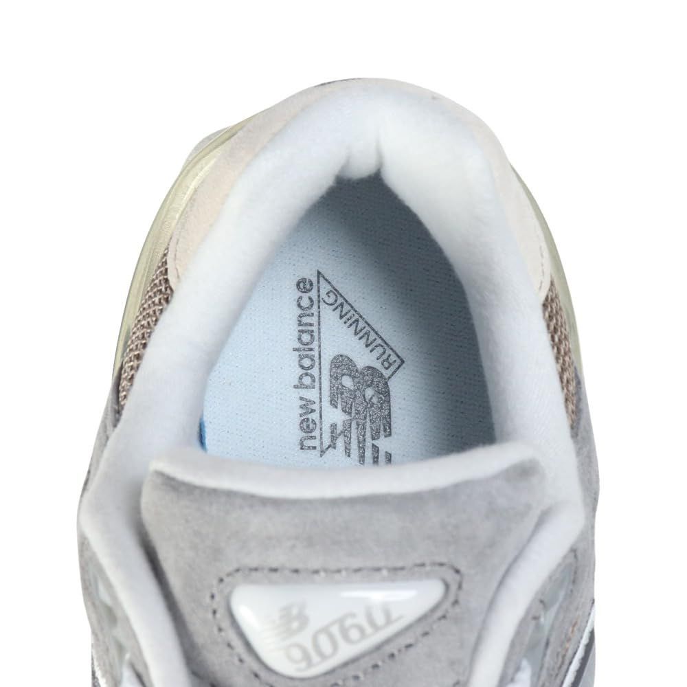 balance スニーカー