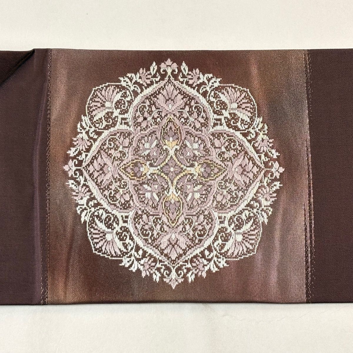 美品】 名古屋帯 優品 関西仕立て 華文 金糸 箔 茶紫 正絹 【中古