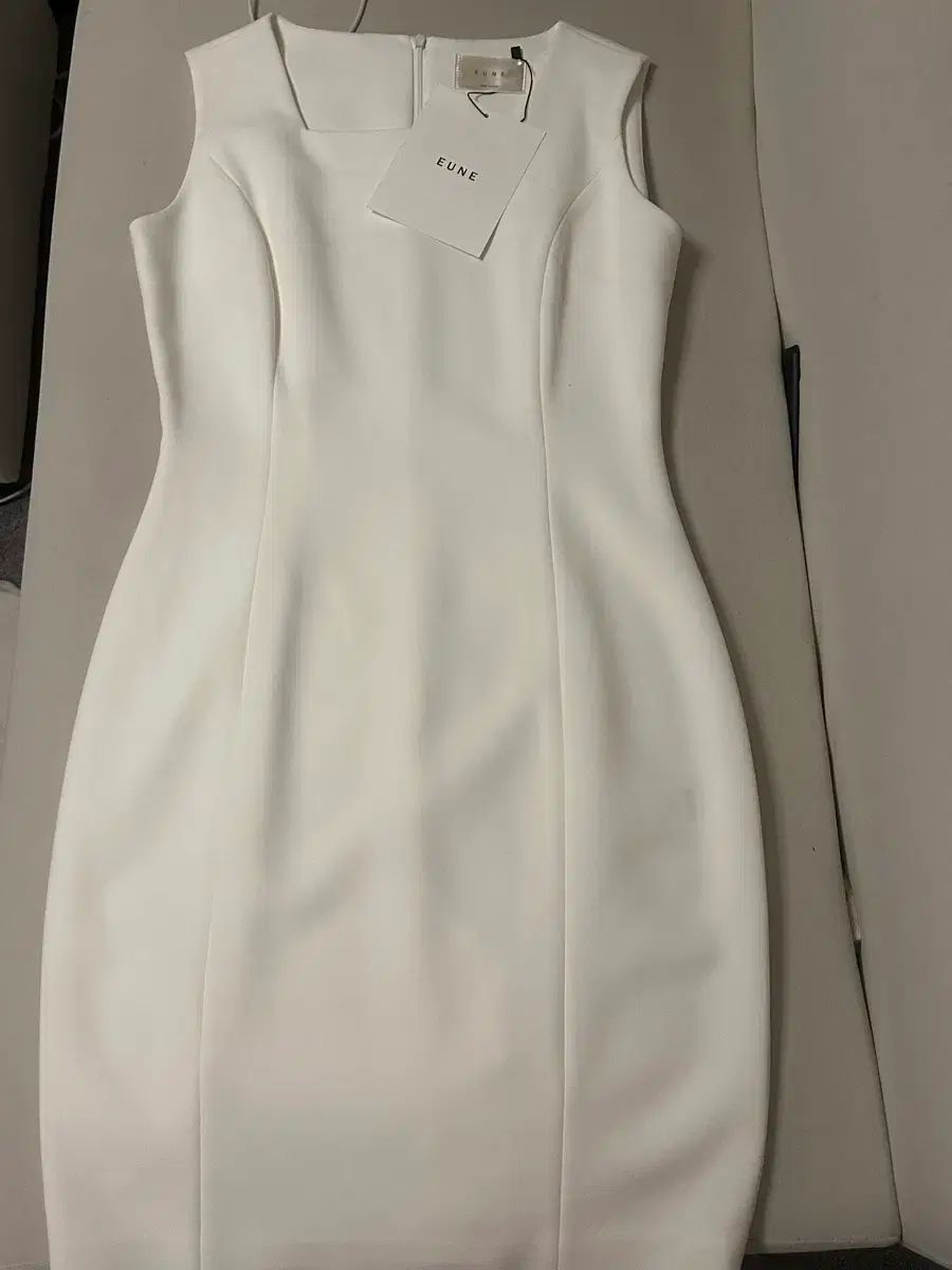 EUNEドレス 白 ノースリーブ スクエアネック ONE PIECE 55