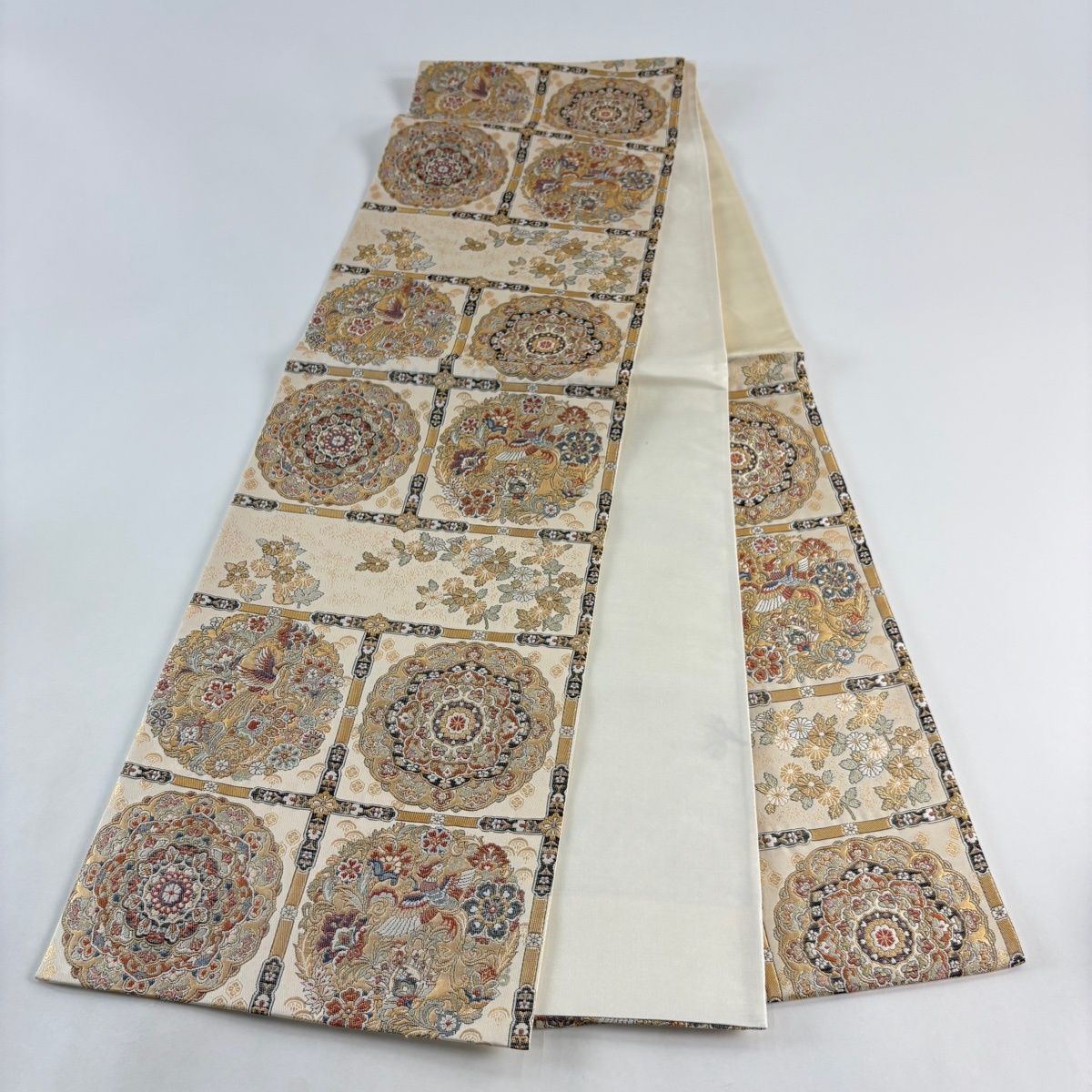 美品】 袋帯 名品 華文 菊花鳳凰文 金糸 ベージュ 六通 正絹 【中古