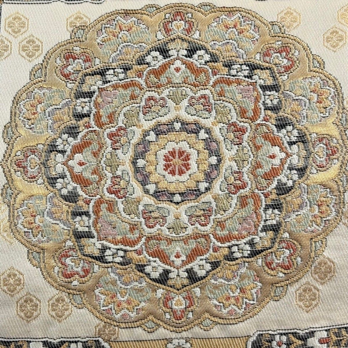 美品】 袋帯 名品 華文 菊花鳳凰文 金糸 ベージュ 六通 正絹 【中古