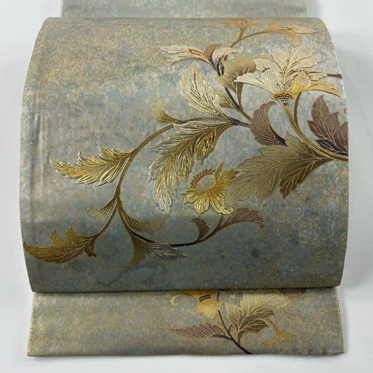 袋帯 逸品 和田光正 落款 草花 金銀彩 金色 お太鼓柄 正絹 【中古