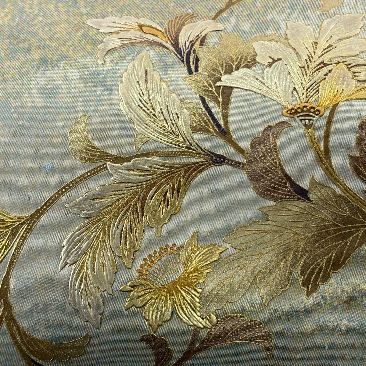 袋帯 逸品 和田光正 落款 草花 金銀彩 金色 お太鼓柄 正絹 【中古