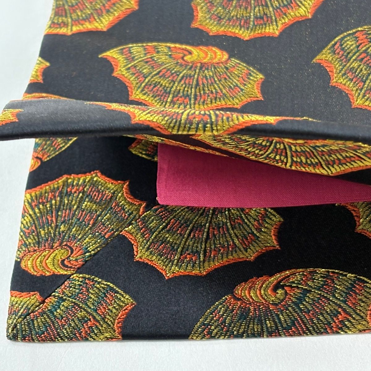 美品】 開き名古屋帯 逸品 龍村美術織物 彩貝 金糸 黒 正絹 【中古