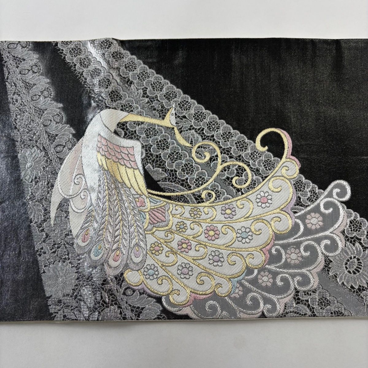 袋帯 秀品 孔雀 草花 金銀糸 箔 黒灰 お太鼓柄 正絹 【中古】 - メルカリ