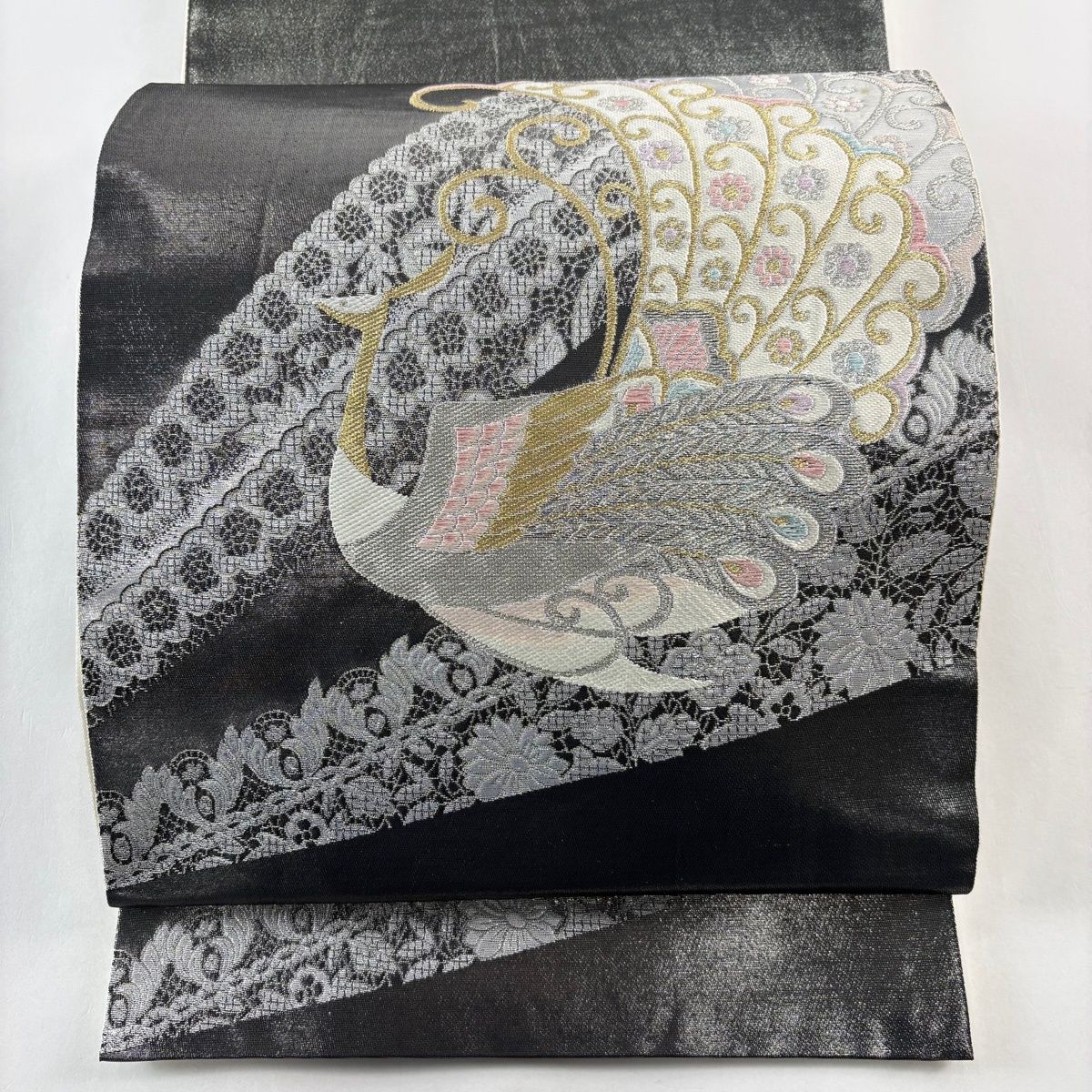 袋帯 秀品 孔雀 草花 金銀糸 箔 黒灰 お太鼓柄 正絹 【中古】 - メルカリ